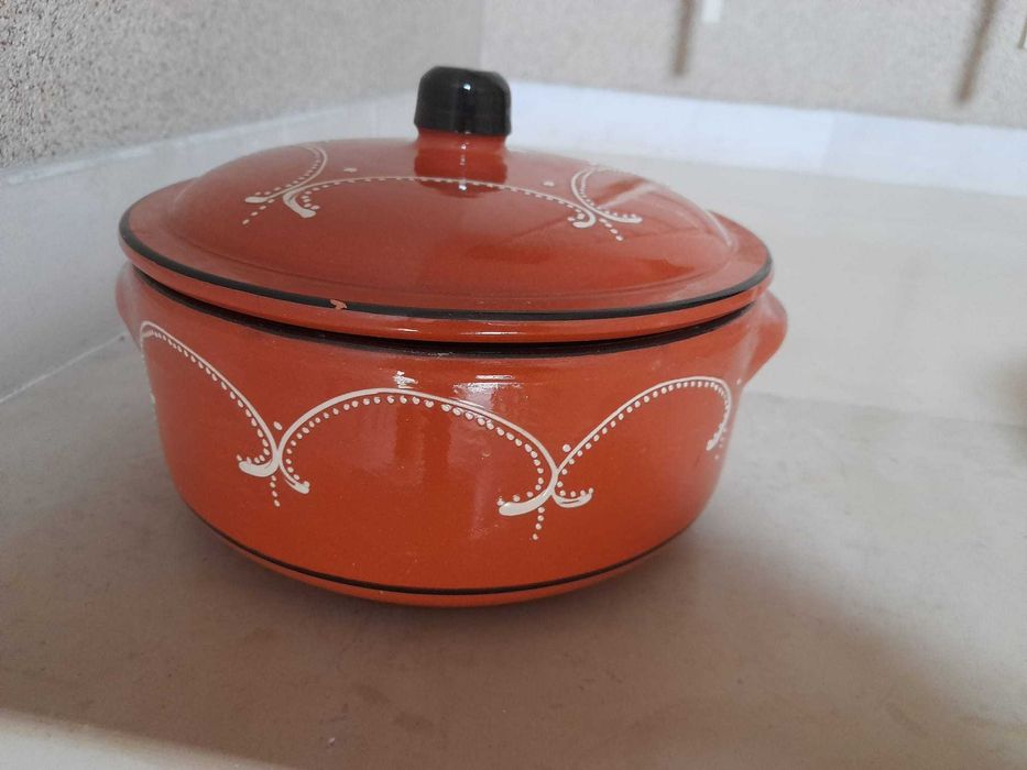 Tacho em barro com decoração