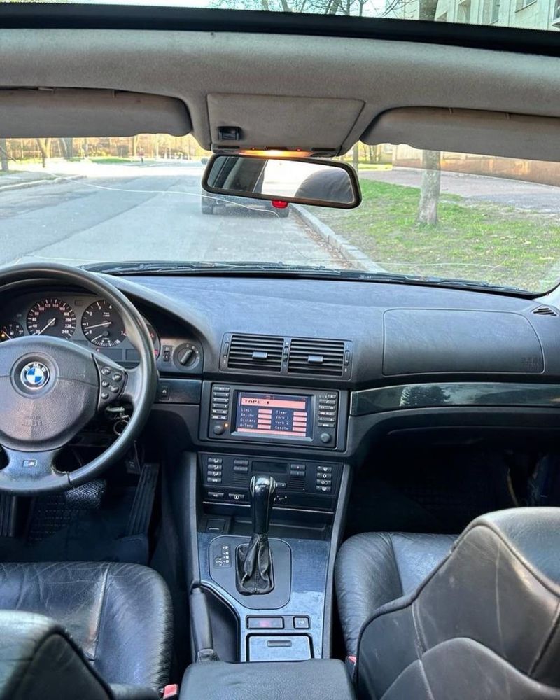 BMW E39 1996 року.