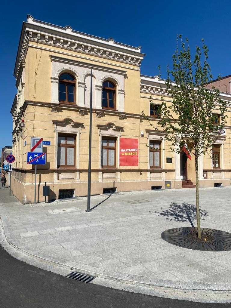 Lokal handlowo - usługowy w samym centrum Krobi 35 m2