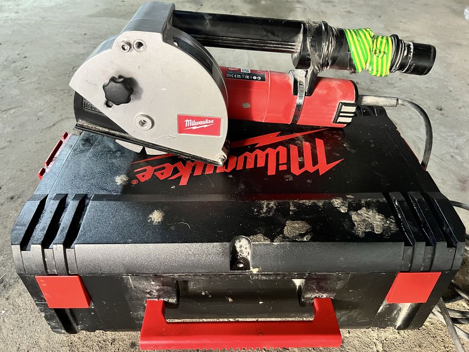 Wynajem bruzdownica milwaukee WCE 30 1500w