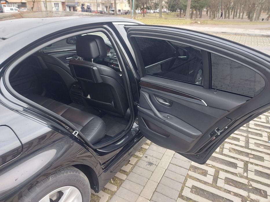 Продам терміново БМВ Ф10 2013р.