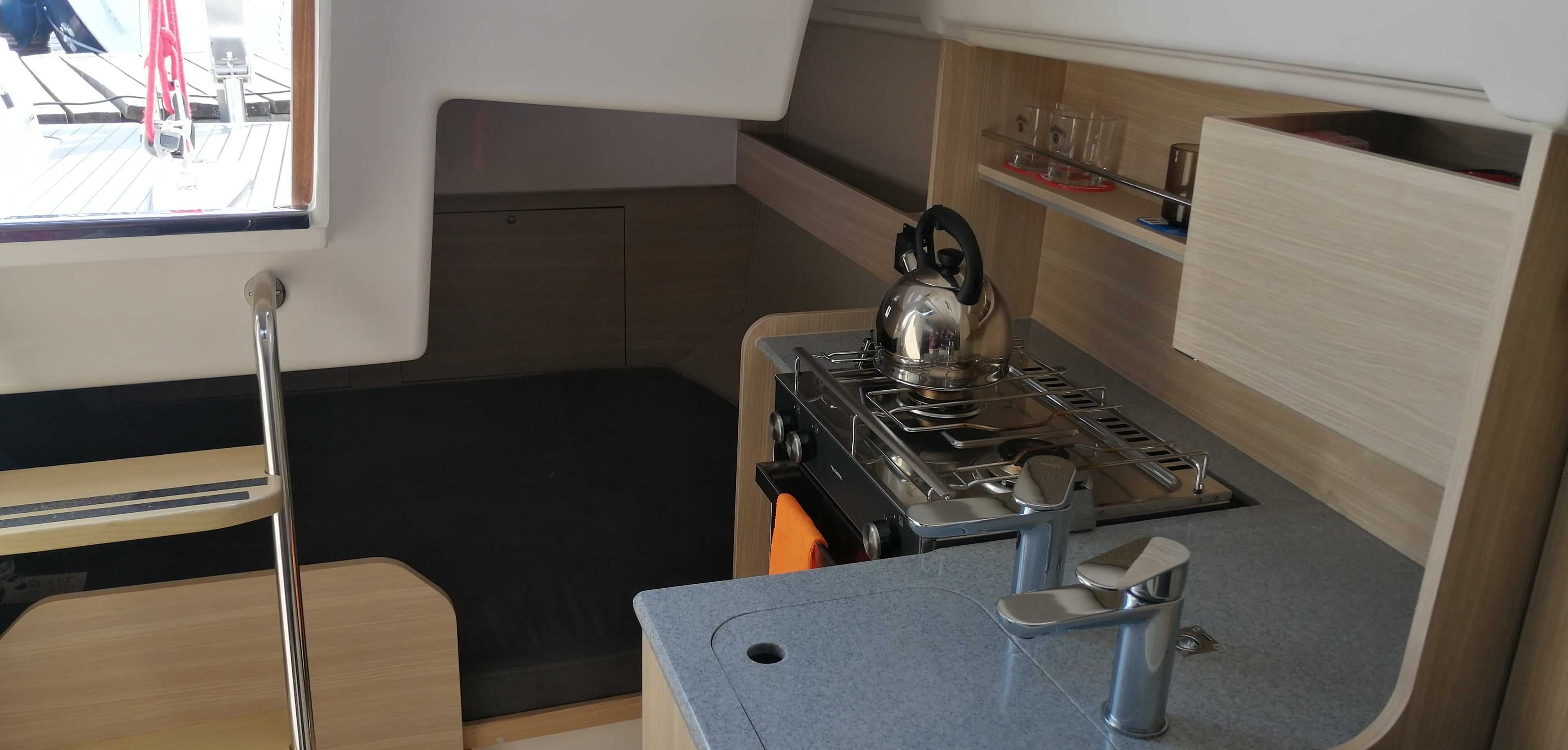 Czarter jachtu Maxus 24 Evo Jeziorak