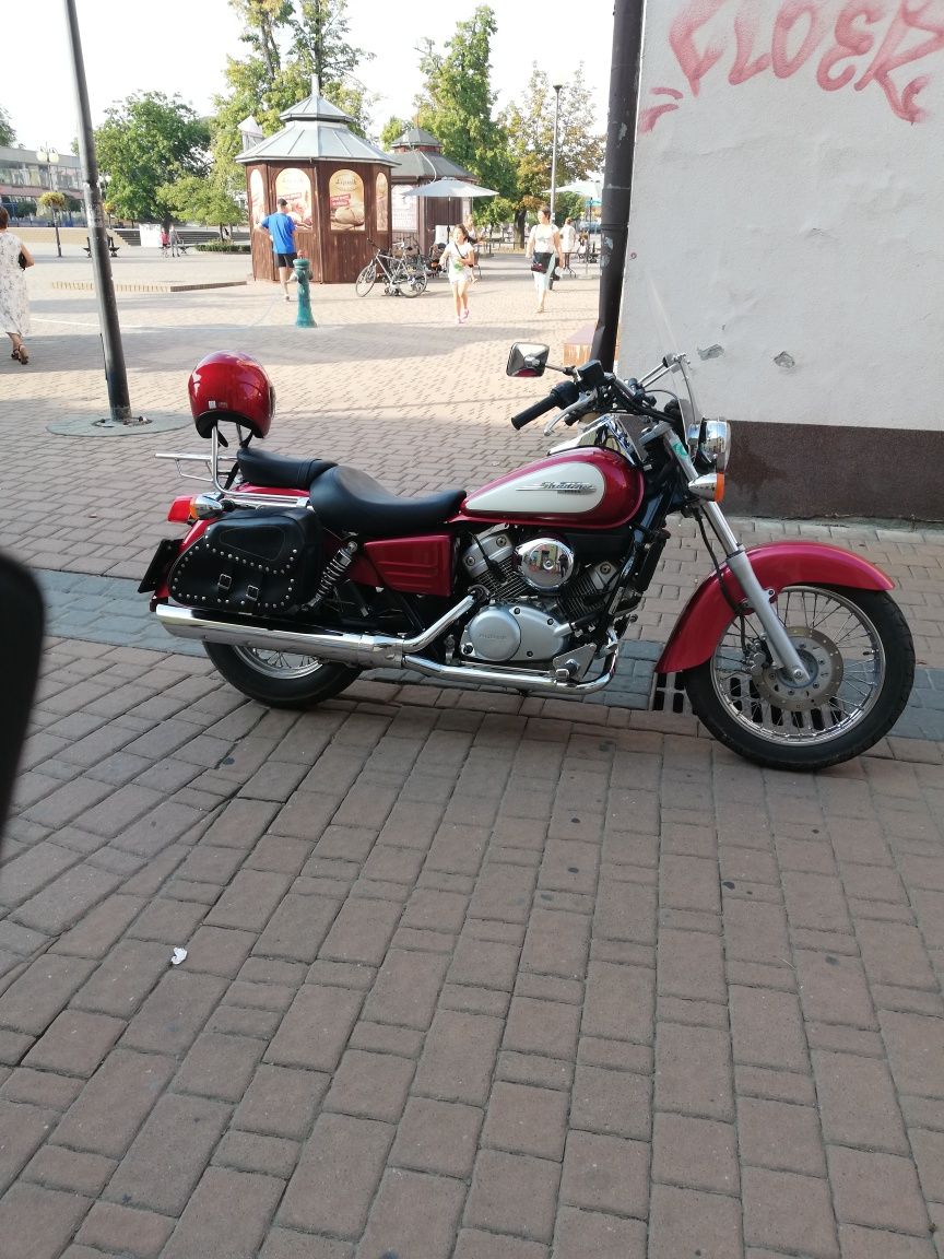 Honda shadow 125,ZADBANA