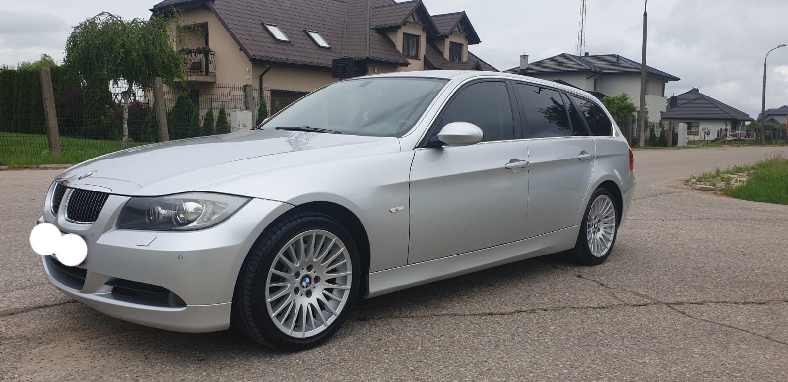 BMW 3  E91 325 xi R6 218km 245tys.km