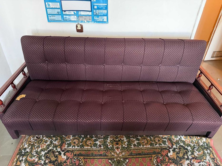 wersalka i dwa fotele,pufa