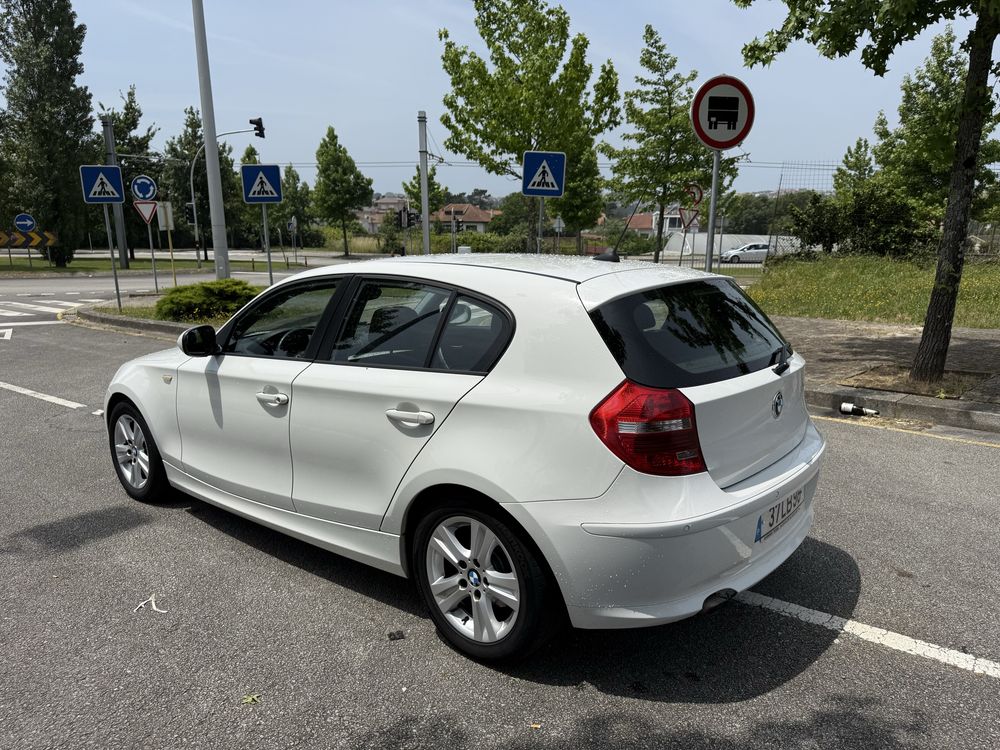 BMW 116i 1.6 (2010)