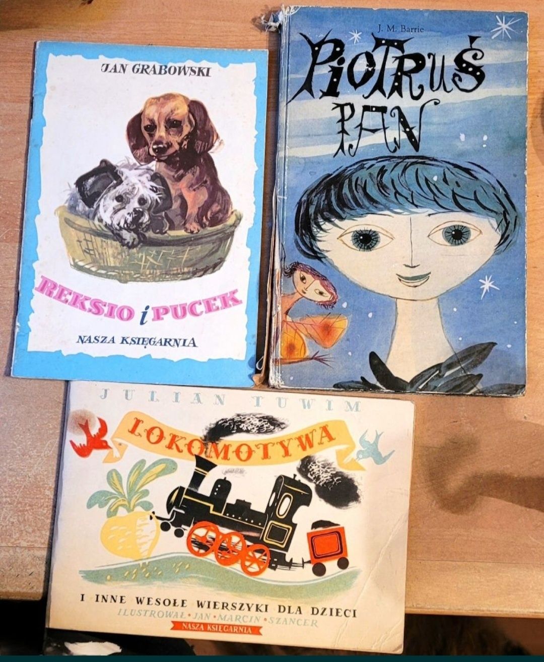 2 książki dla dzieci plus jedna w gratisie