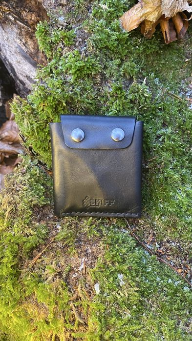 Portfel skórzany MONOLITH – 100% ręczna robota, unikatowy projekt