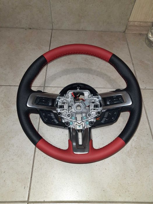 Перетяжка рулей .Кожа, кож зам, Ручек КПП, юбки, ручек карт и др.