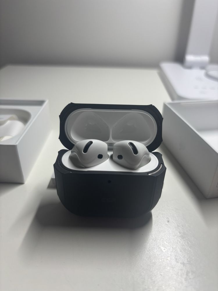 AirPods 4 com Cancelamento Ruido - Como novos