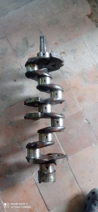 Колінчастий вал Т40. Колінвал