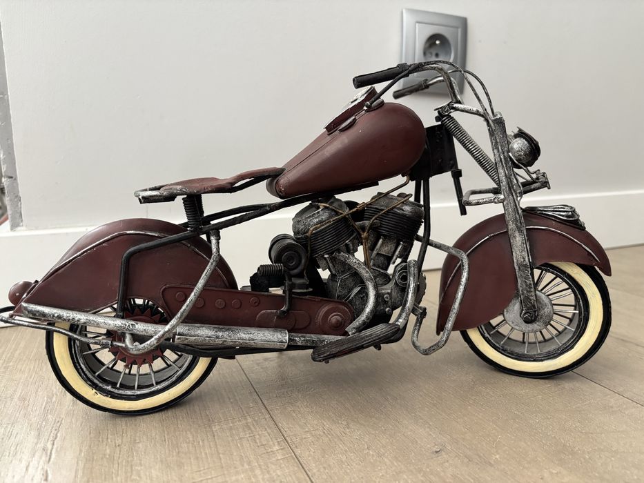 Metalowy Model Motocykl - replika - kolejcjonerstwo - dekoracja