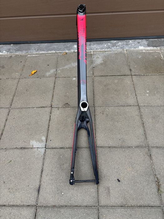 Haibike rama karbon 27,5 m-L