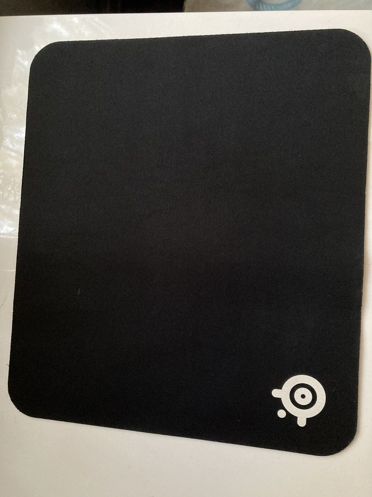 Steelseries Rival 5 plus podkładka Steelseries