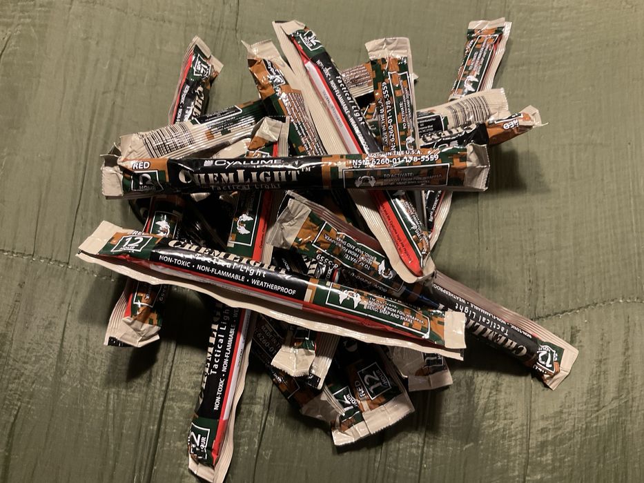 Lightstick US Army, kontraktowe (12h), czerwone, 30szt.