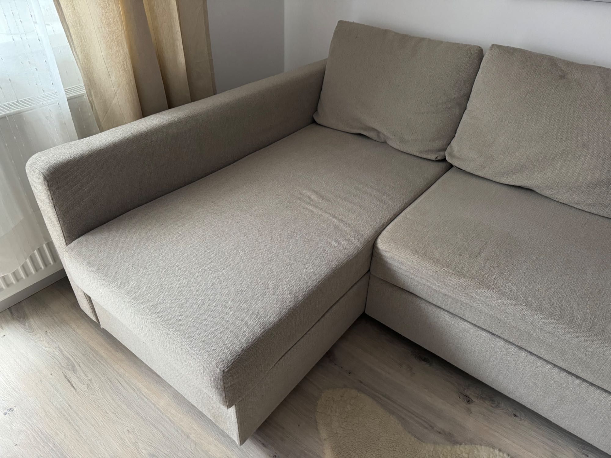 Sofa narożna rozkładana z miejscem do przechowywania Ikea