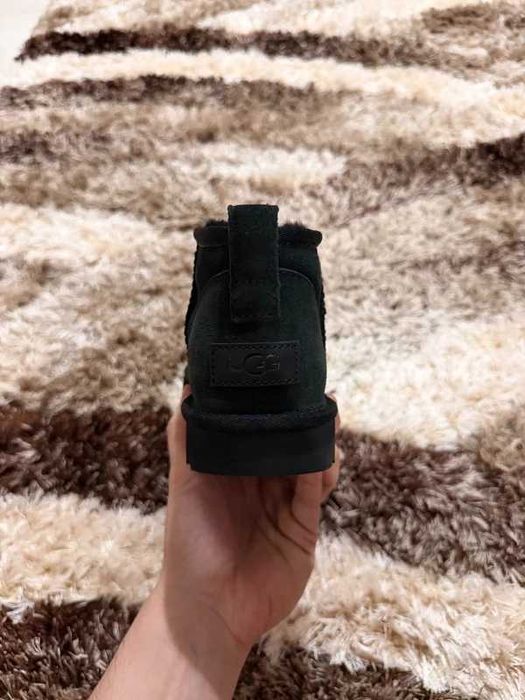 Buty damskie UGG_Black Trampki Roz.37