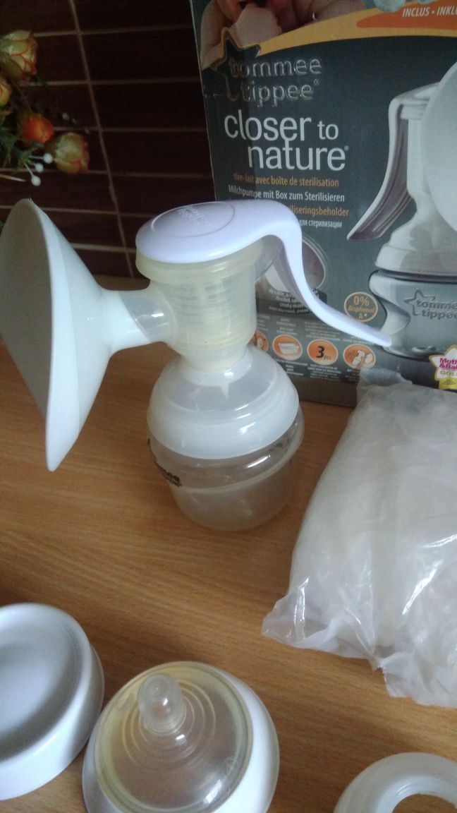 Laktator ręczny tommee tippee plus wkładki