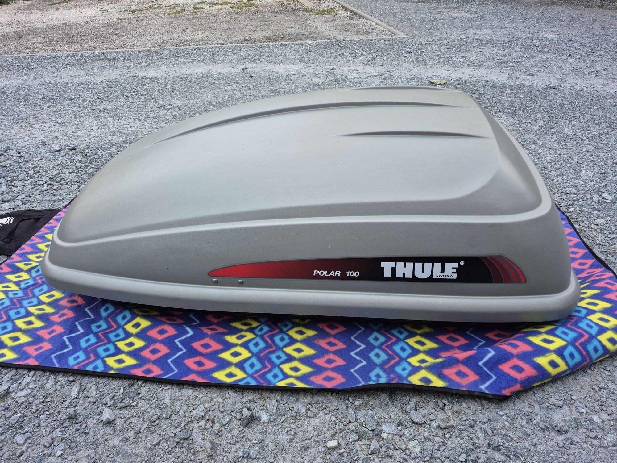 Box dachowy Thule Polar 100 w dobrym stanie, 100% sprawny.