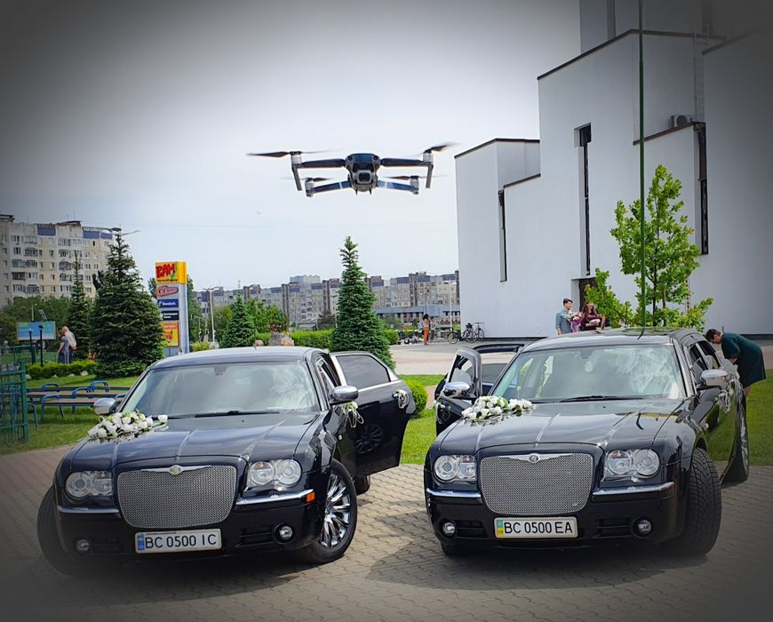 Авто для весілля. Chrysler 300 c. Весільний кортеж. Оренда авто.