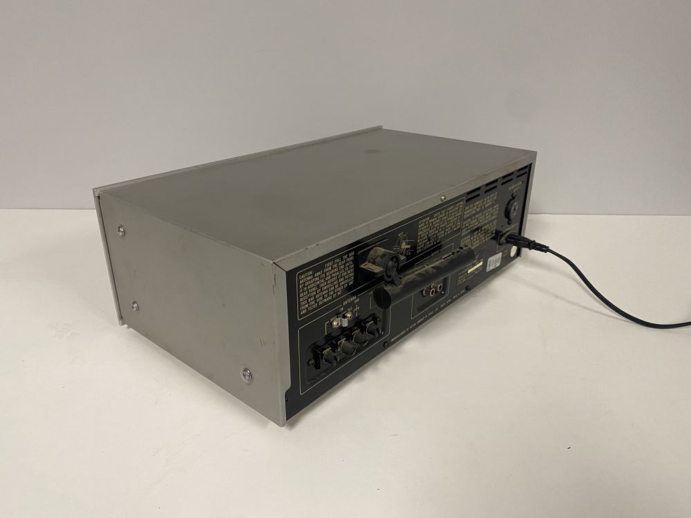 Tuner AM/FM JVC JT-V22 - Vintage, ladny stan, po serwisie