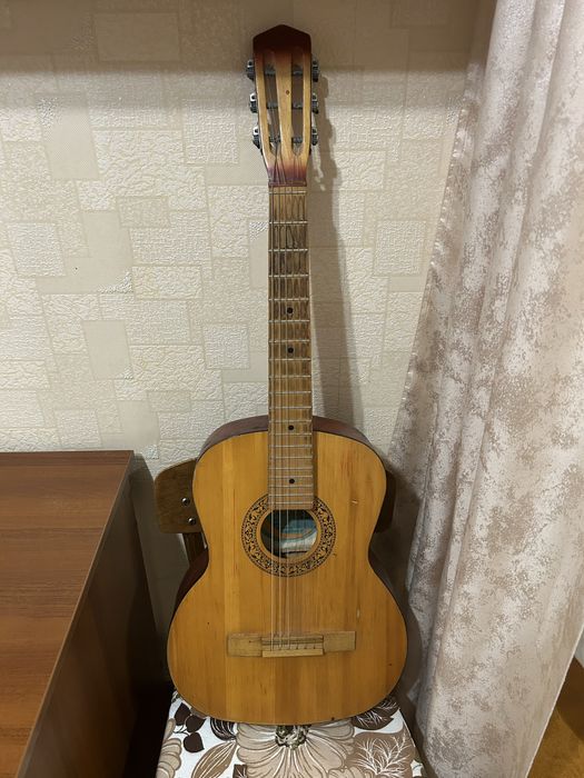 Гітара класична 1988 року