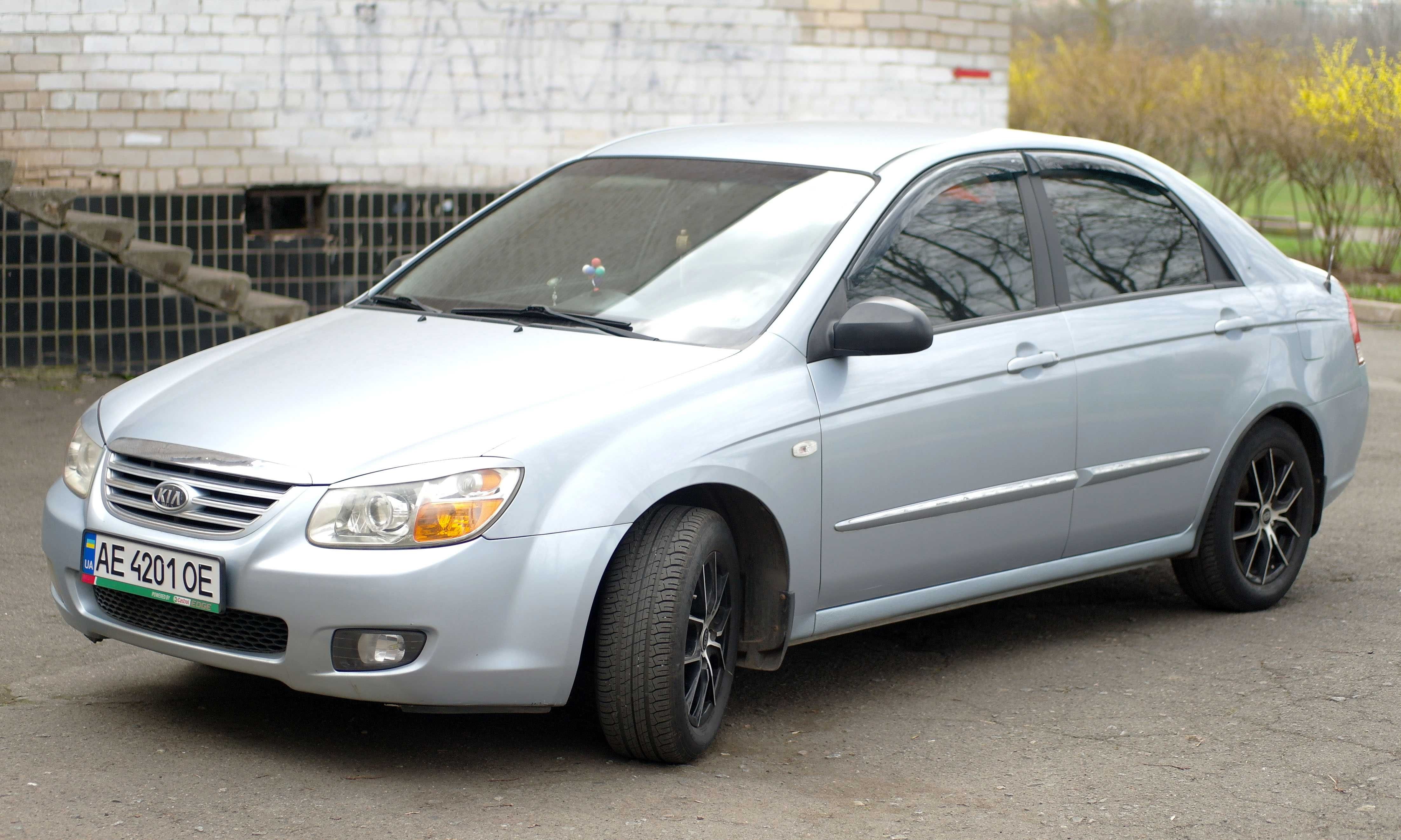 kia cerato 2007 газ-бензин