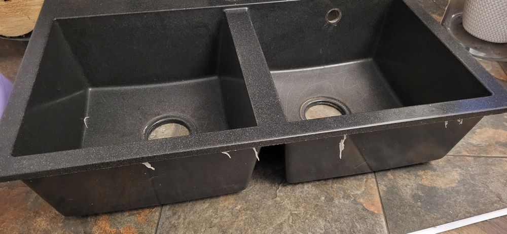 Zlewozmywak granitowy dwukomorowy