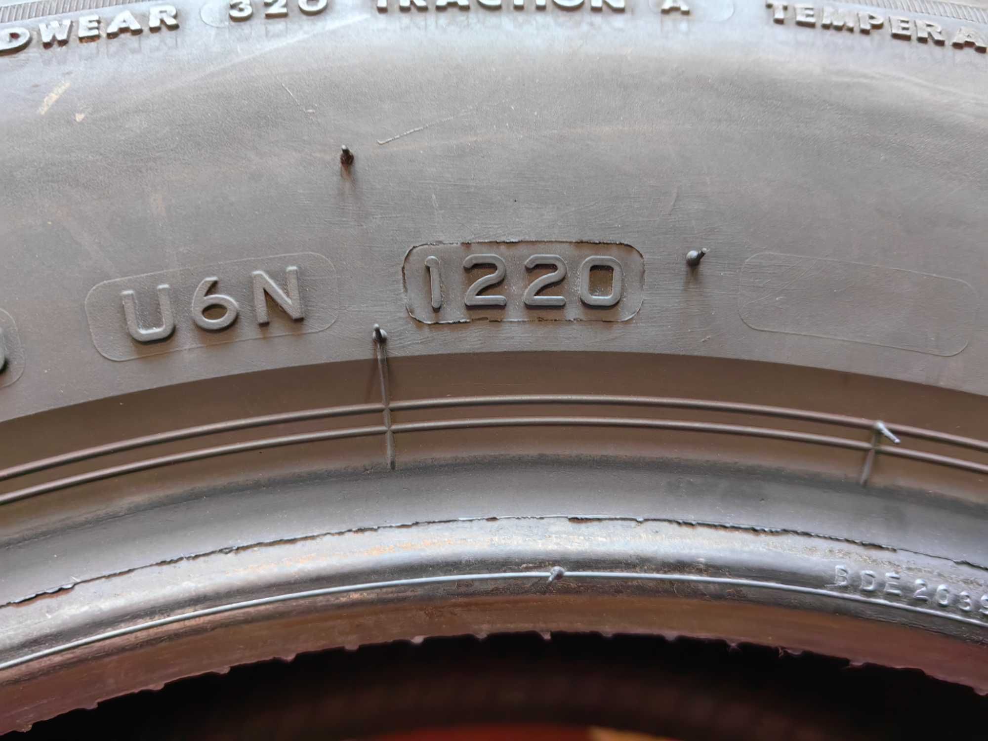 Bridgestone Turanza T005 205/60R16 96W #373&
