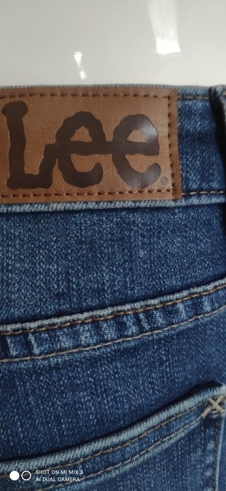 Lee Legendary Straight Seattle wyprzedaż damskie jeansy rozm 28/33