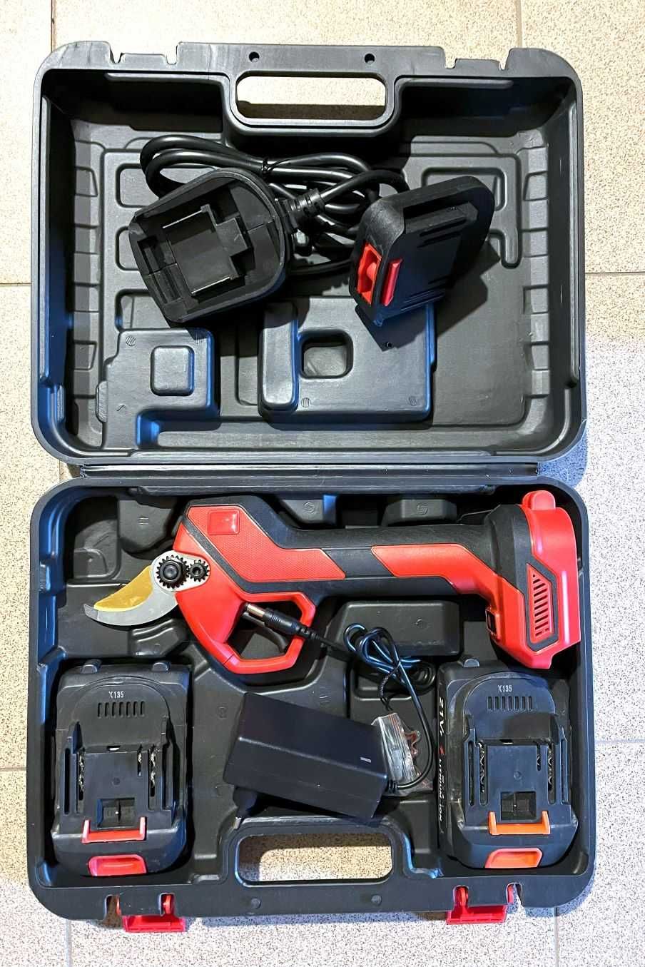 Sekator akumulatorowy elektryczny 2x akumulator, walizka