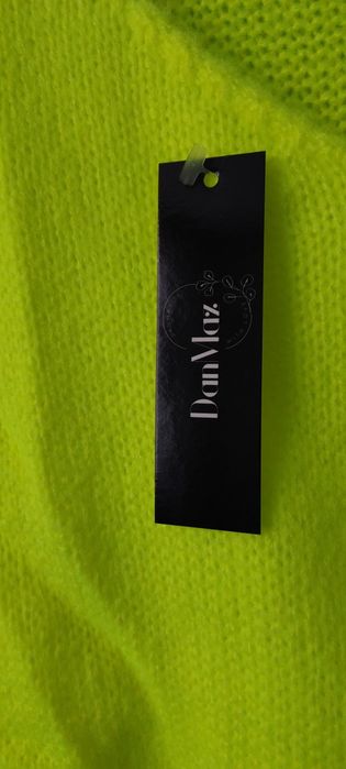 Sweter damski w szpic