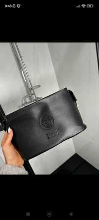 Bolsa Necessaire Versace excelente estado