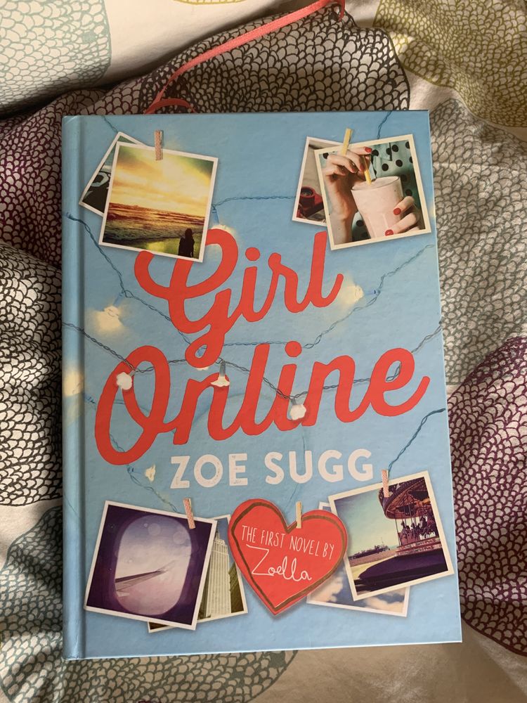 Livro Girl Online de Zoella em inglês
