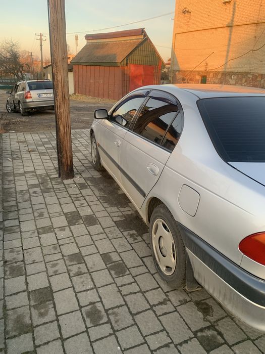 Продам гарне авто в хорошому стані на нових всесезонних колесах ! Пома