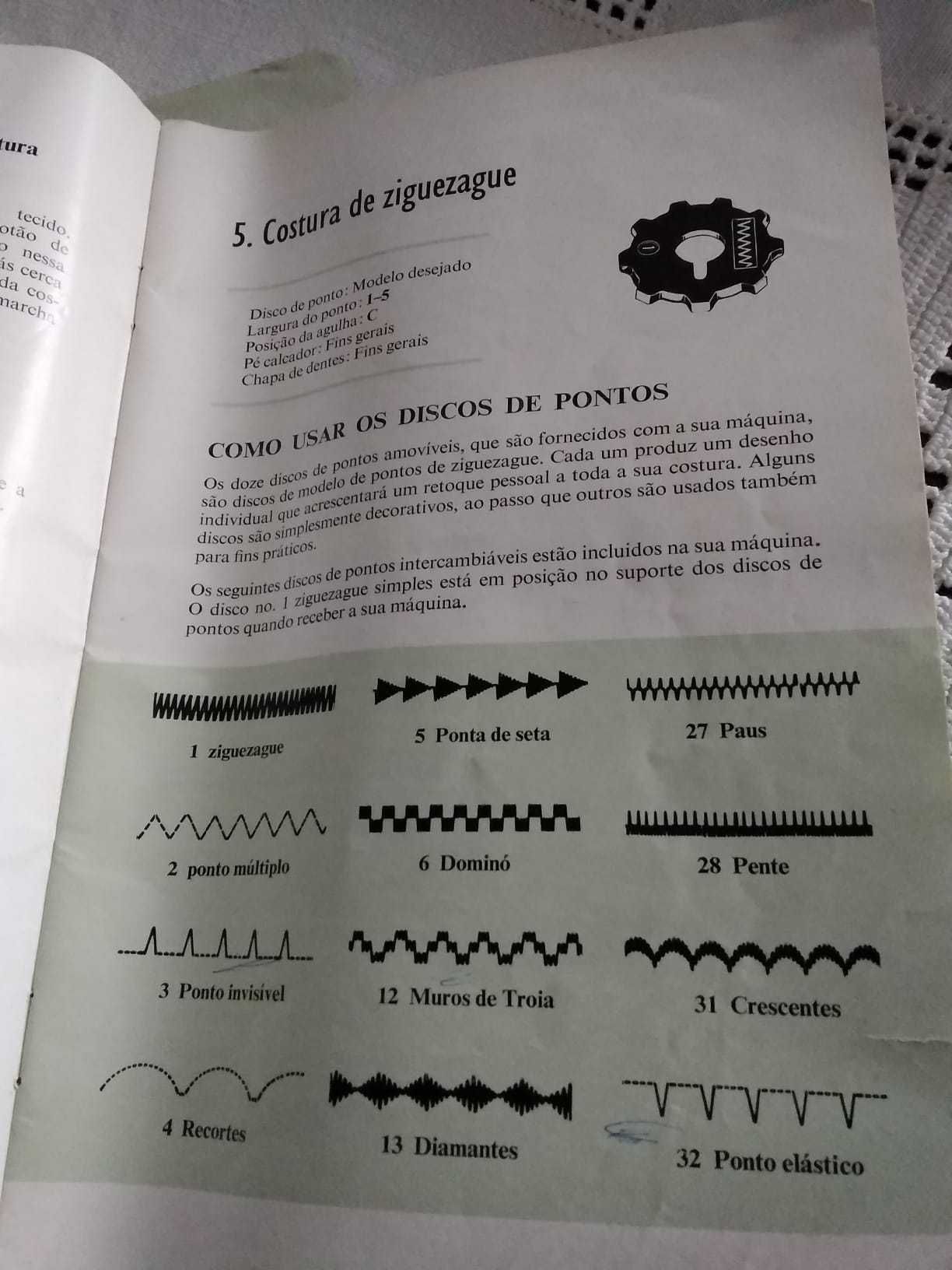 Máquina  de costura Singer