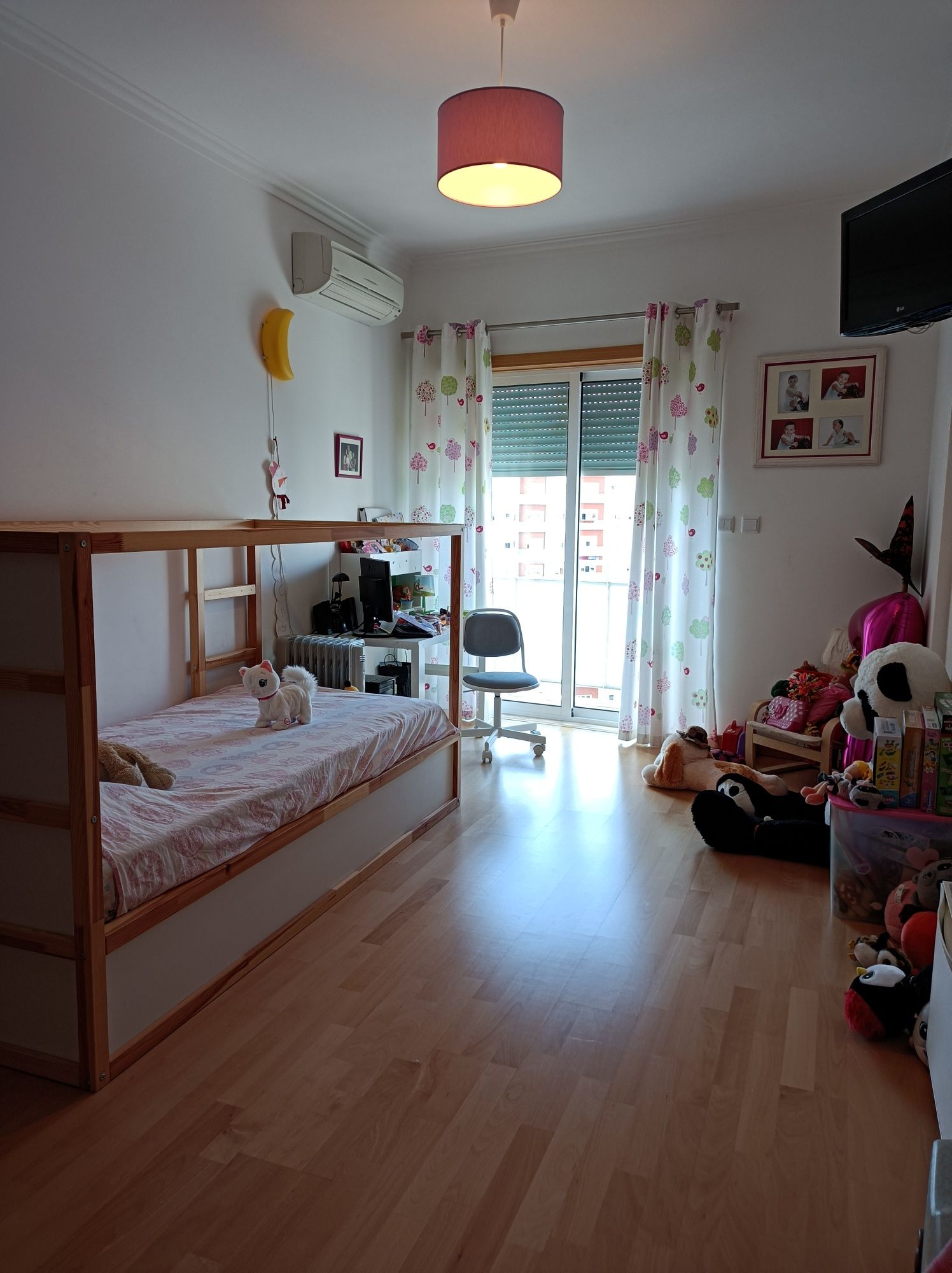 Apartamento Particular T2 com garagem e arrecadação