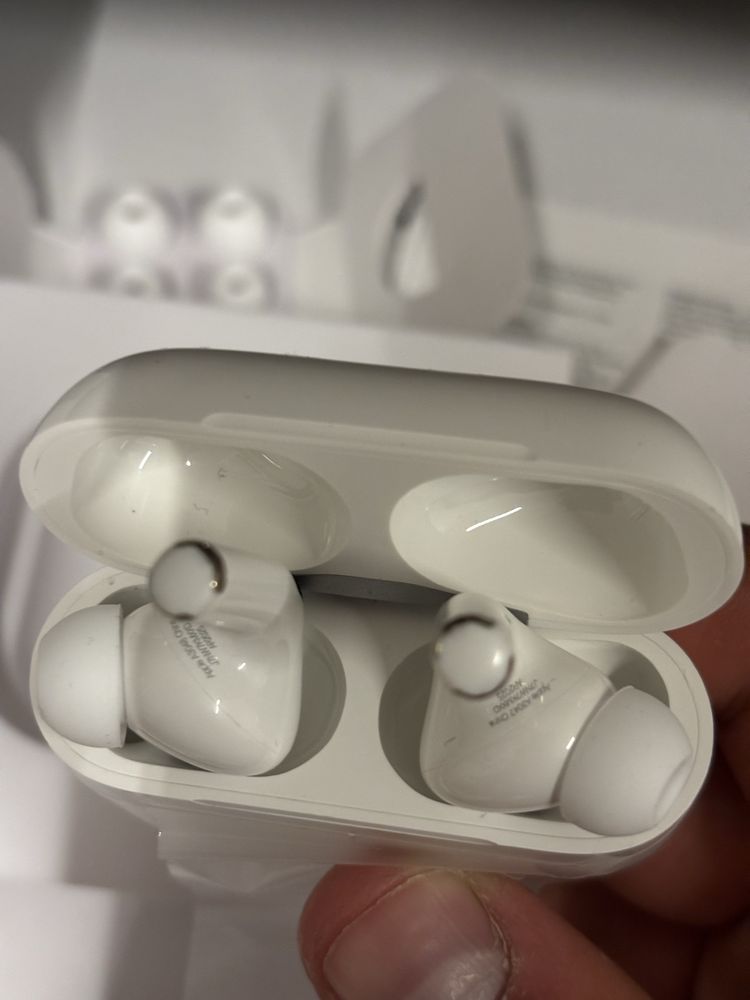 Sprzedam AirPods Pro 2 type C zaplombowane