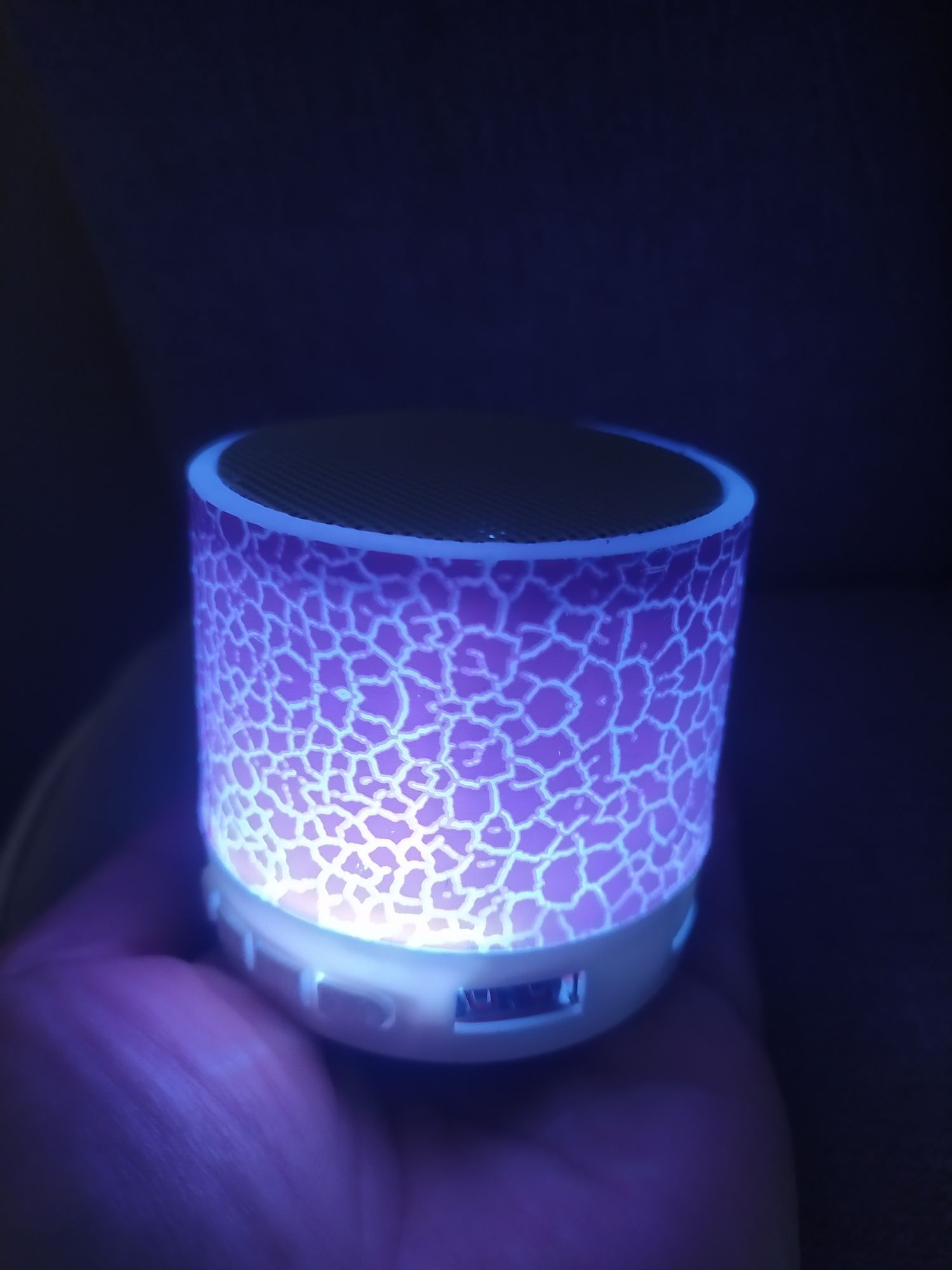 Nowy minigłośnik bluetooth różowy