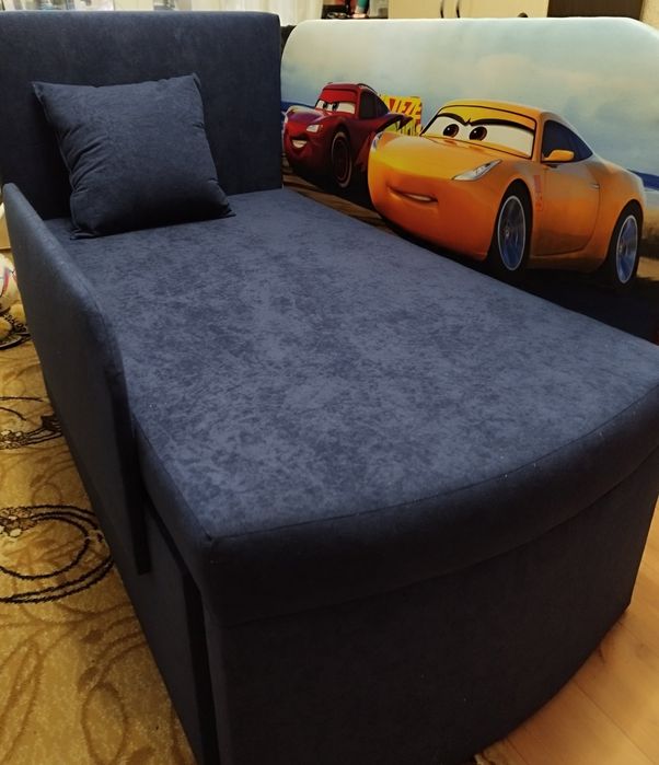 Диван односпальний