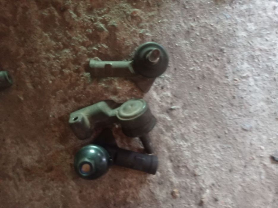 Продам рульові наконечники 3шт.