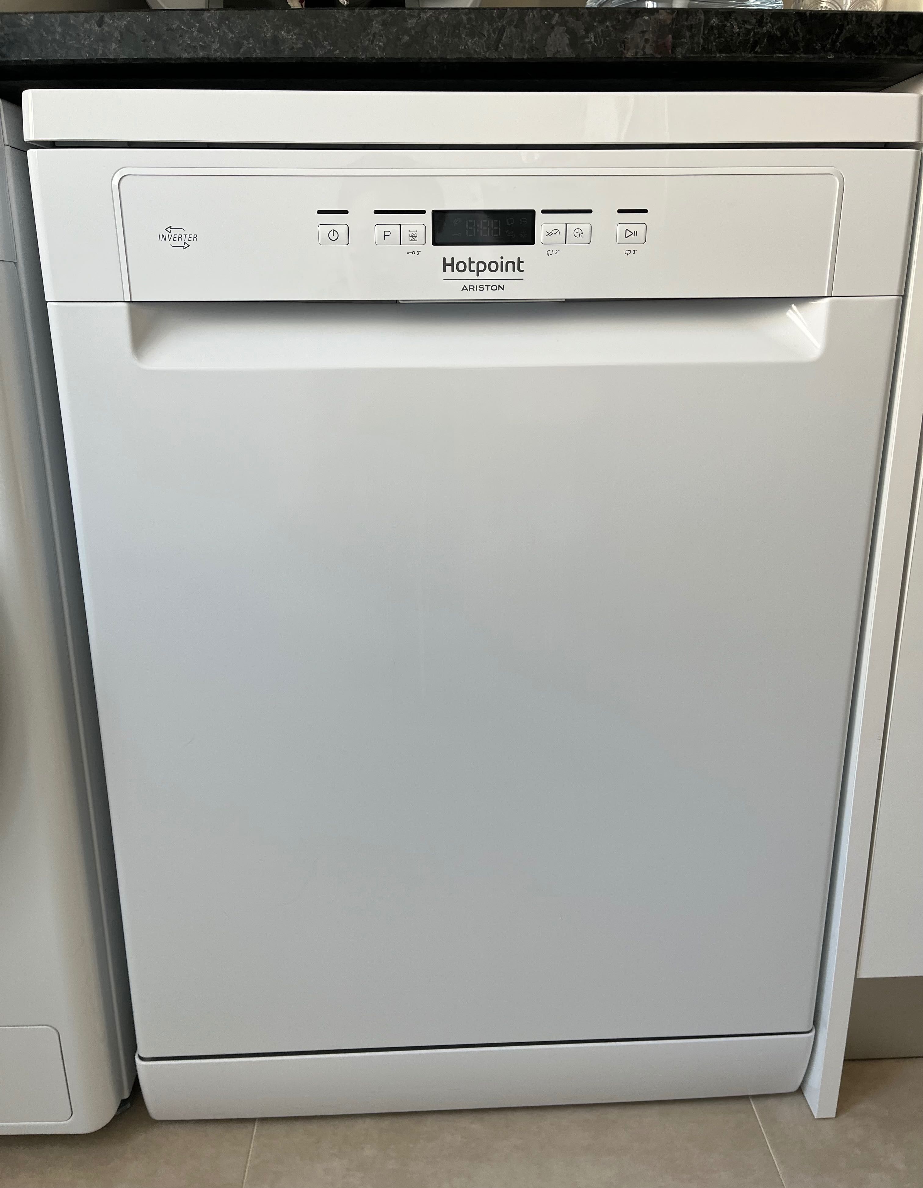 Máquina loiça Ariston Hotpoint com garantia