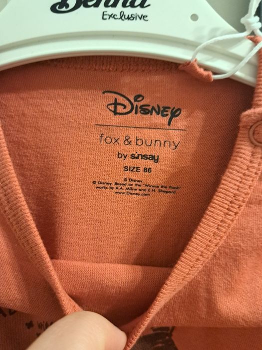 Body z falbanką i Kubusiem puchatkiem 86 sinsay