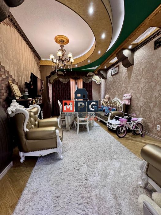 Продаж 3-кімнатної квартири / ЖК «Будинок на Набережній», Банний.