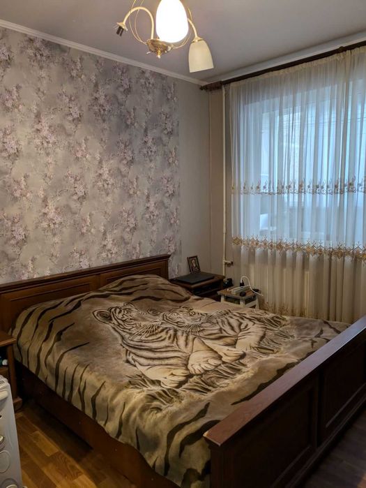 проспект Свободи , 32 Подільский район