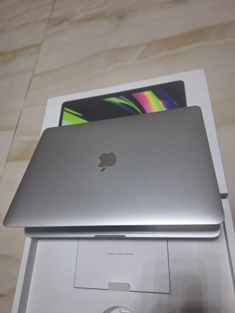 MacBook Pro 13" 2021 р в  Core i5/8/256 акумулятор новий