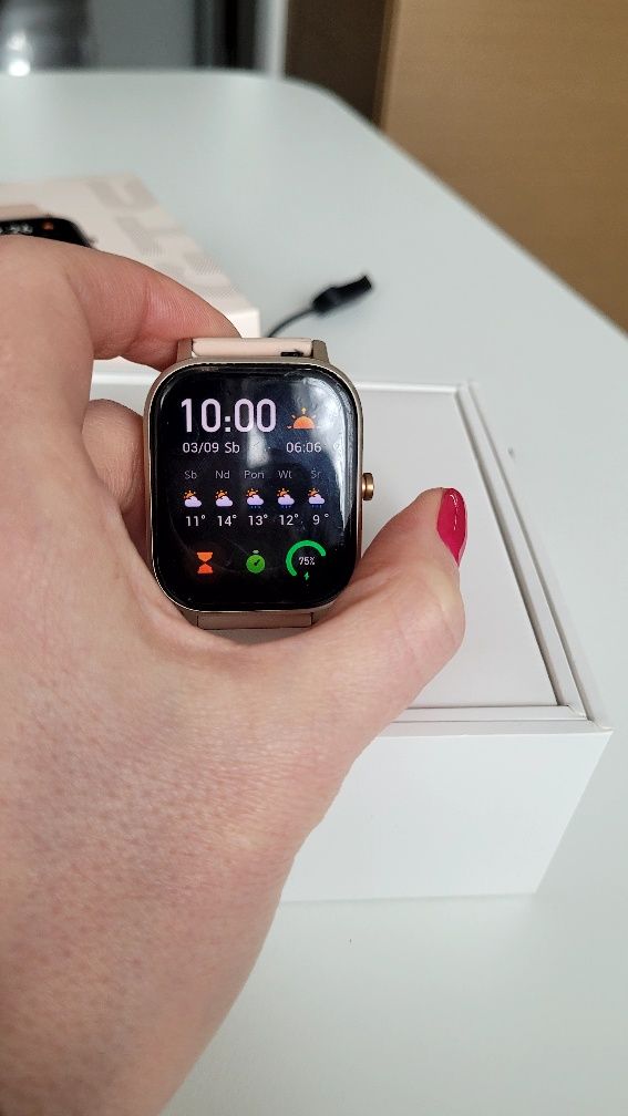 Kobiecy elegancki Smartwatch Xiaomi Amazfit GTS różowy