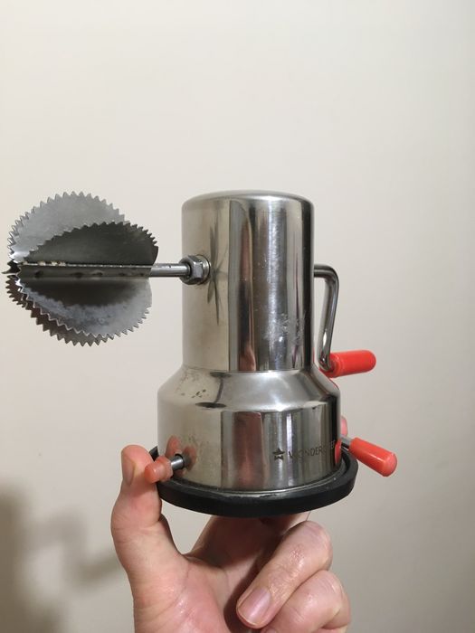 Измельчитель для кокоса.