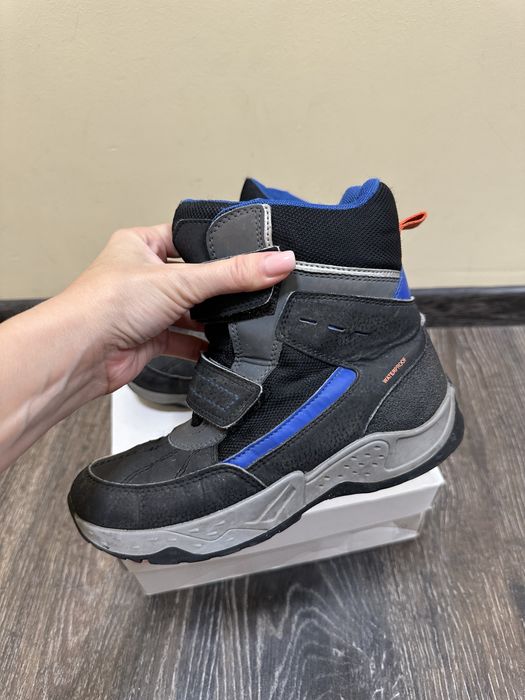 Зимові черевики Geox