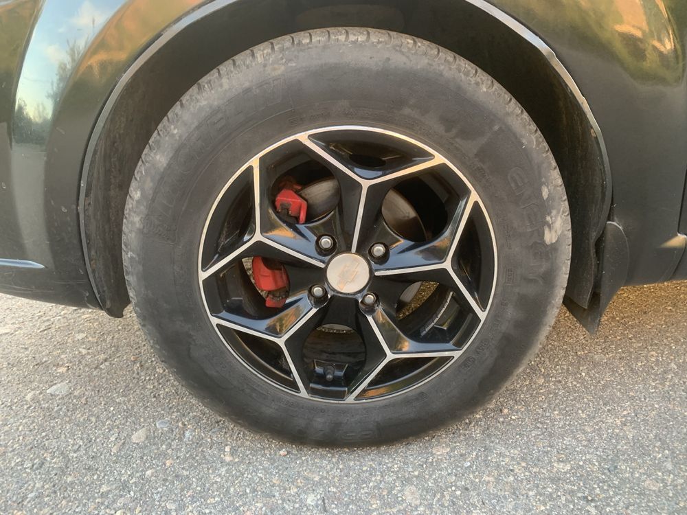 Продам семейную машину шевроле авео 1,5 газ/бензин